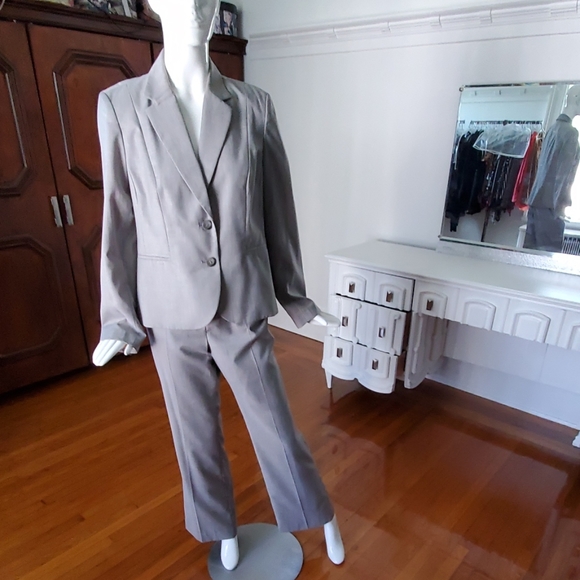 Isabel & Nina Pants - Isabel & Nina pant suit